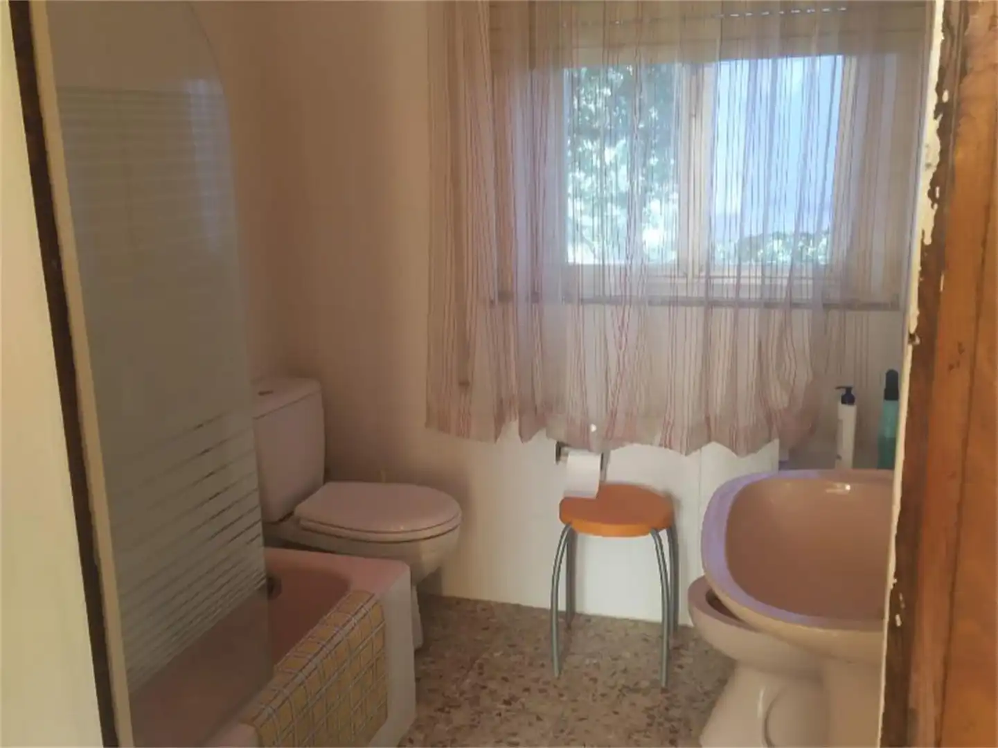 Casa o xalet en venda a Avenida de Galicia, 88, Begonte Bany de Casa o xalet en venda en Begonte amb Calefacció, Jardí privat i Terrassa