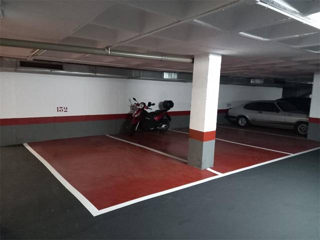 Garaje en Alquiler en Calle de Florencio Castillo, 32 en Conde Orgaz - Piovera