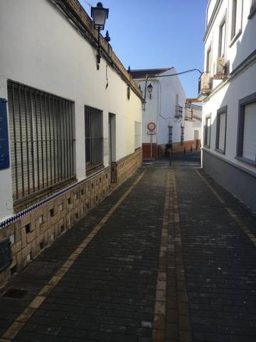 Local comercial en Alquiler en Calle Zambullón en Sanlúcar la Mayor