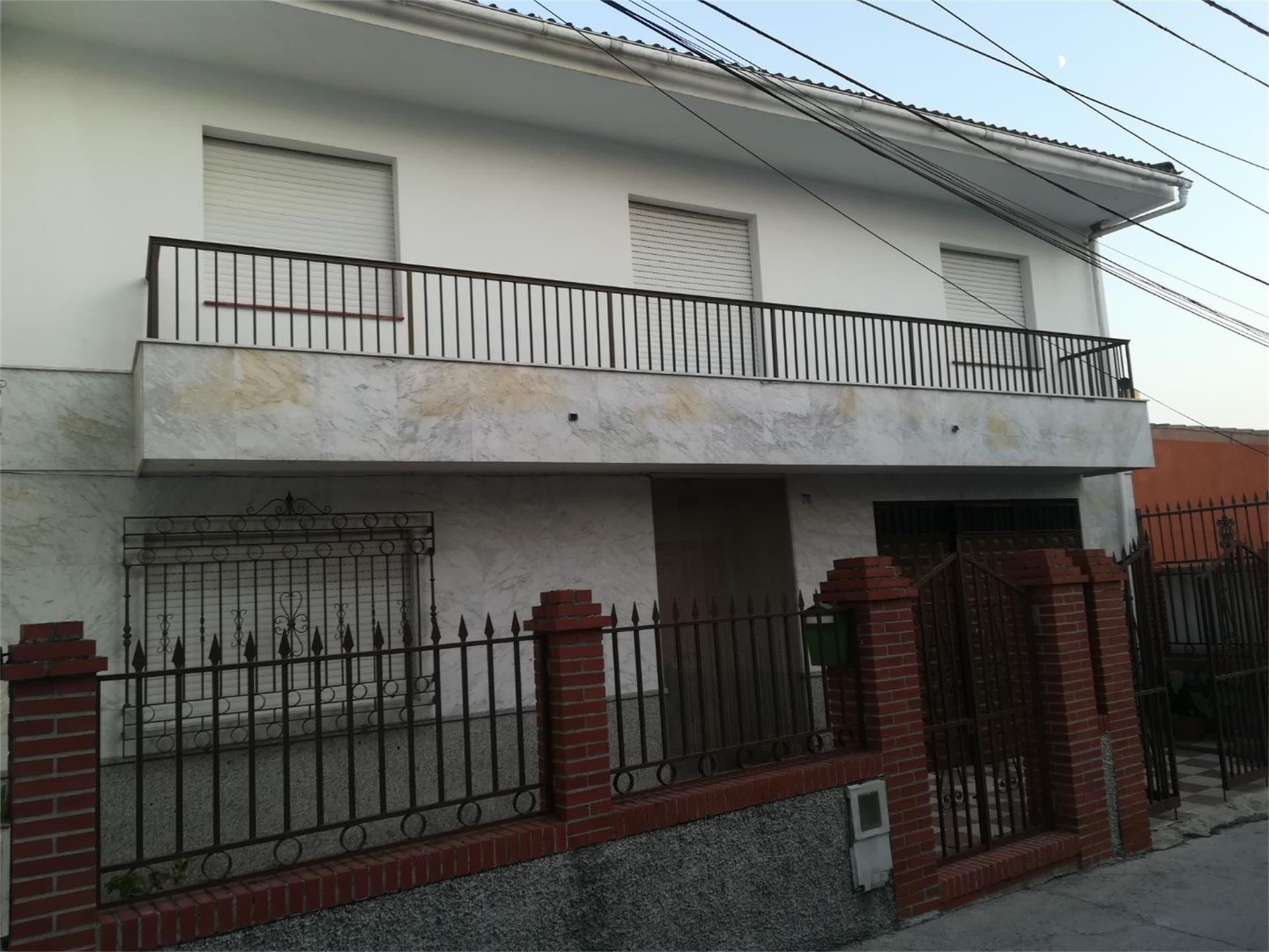 Exterior view of House or chalet for sale in Huétor de Santillán  with Terrace, Swimming Pool and Balcony