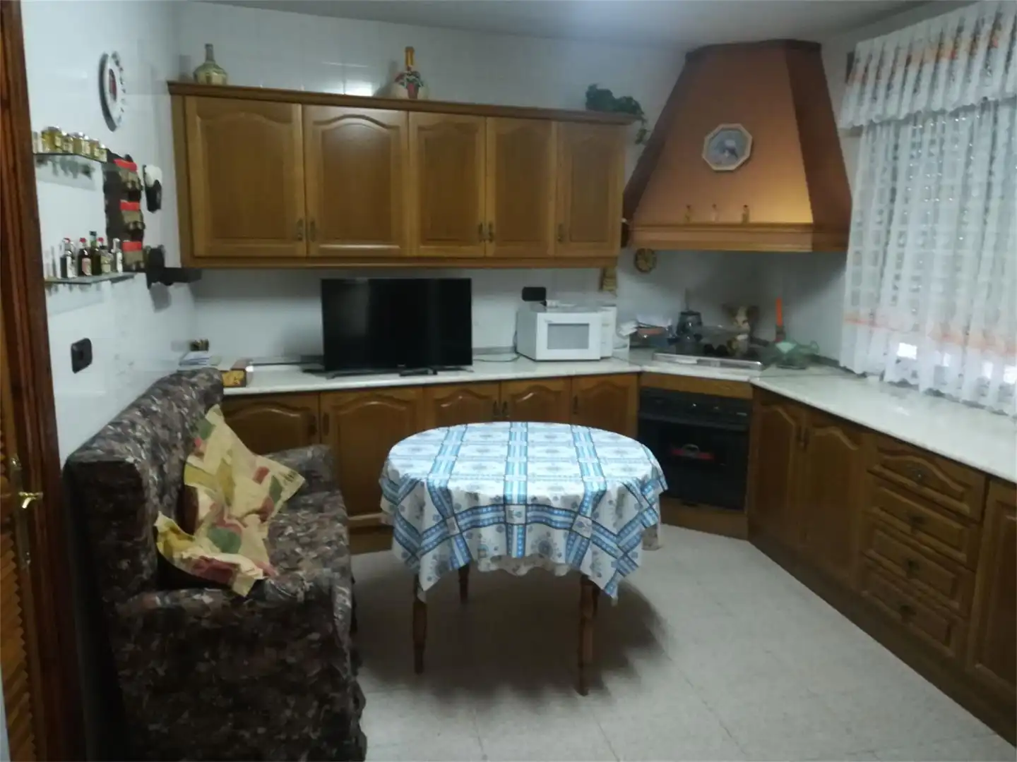 Casa o xalet en venda a Calle Agua, 79, Huétor de Santillán Cuina de Casa o xalet en venda en Huétor de Santillán amb Terrassa, Piscina i Balcó