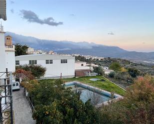Vista exterior de Casa adosada en venda en Válor amb Aire condicionat, Terrassa i Balcó