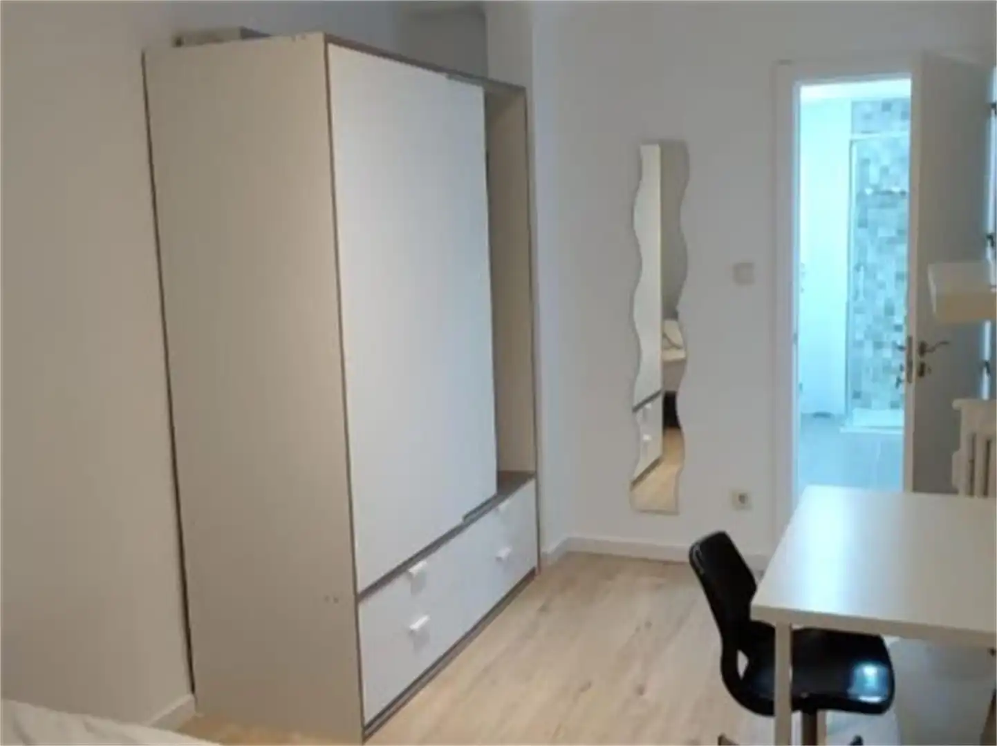 Room in Calle de Granada, 20, Pacífico Room in Calle de Granada, 20, Pacífico