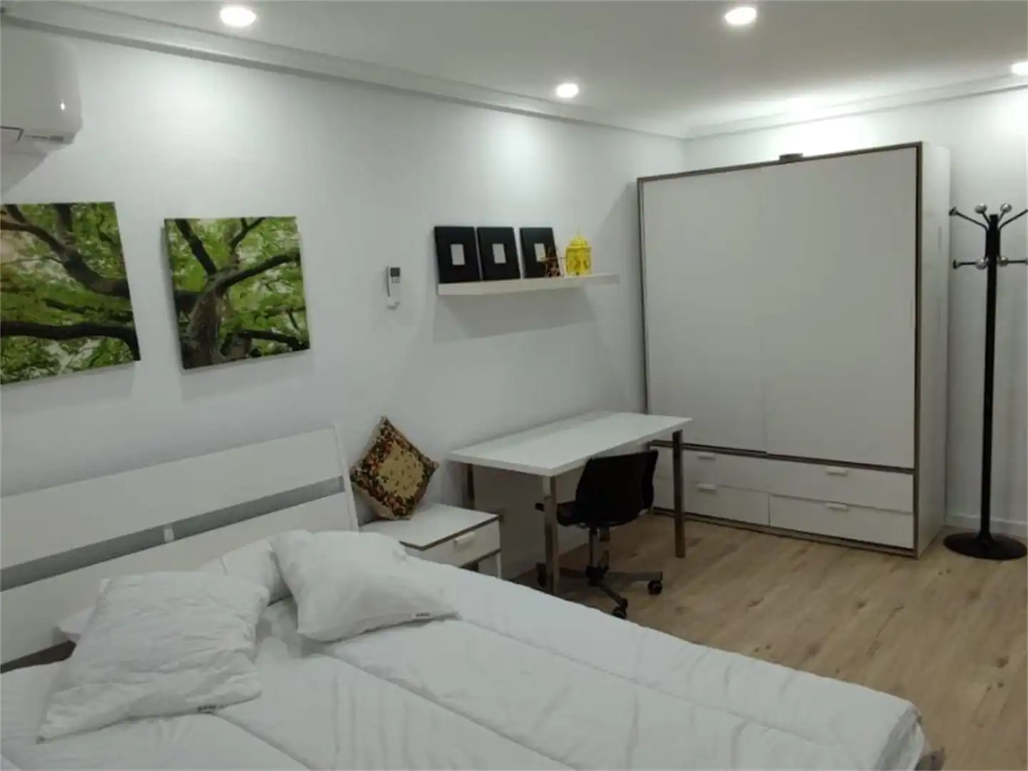 Room in Calle de Granada, 20, Pacífico Room in Calle de Granada, 20, Pacífico