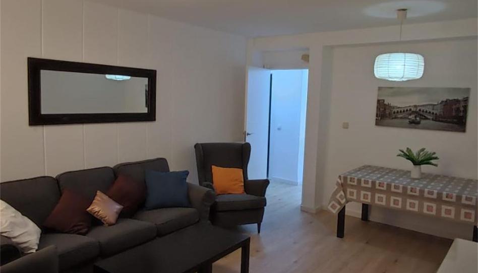 Photo 1 of Flat to share in Calle de Granada, 20, Pacífico, Madrid