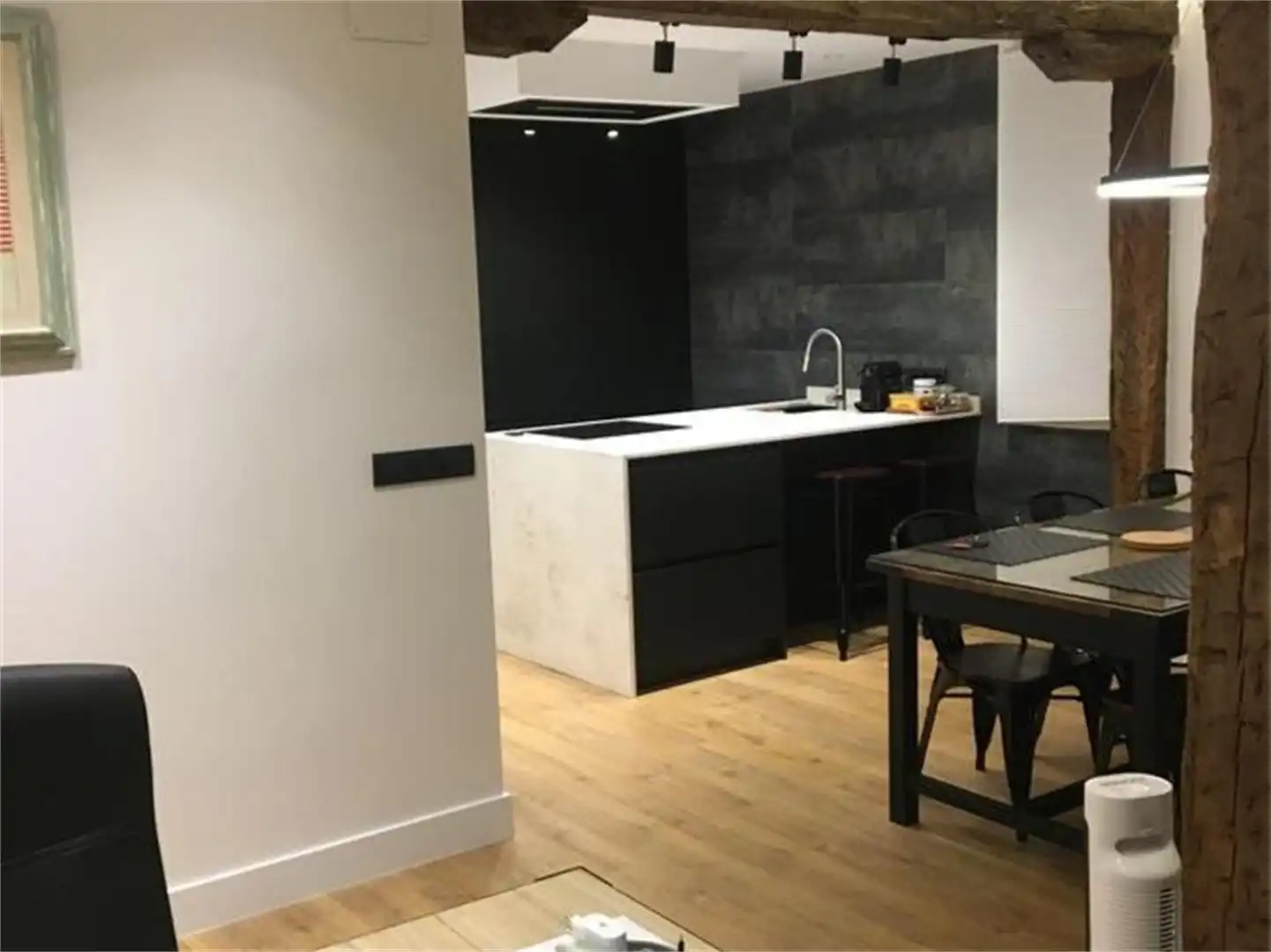 Wohnung zur Miete in Calle del Perro, Casco Viejo Küche von Wohnung zur Miete in Bilbao mit Balkon