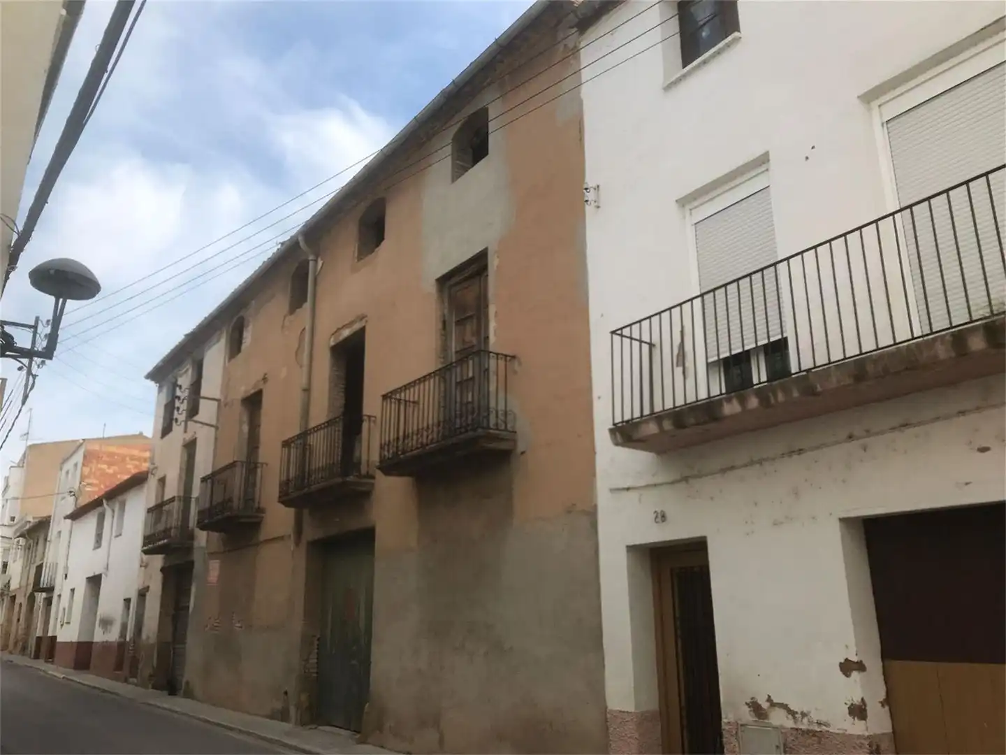 Casa adosada en venda a Carrer Francesc Macià, 30, Móra la Nova Vista exterior de Casa adosada en venda en Móra la Nova amb Jardí privat, Terrassa i Piscina