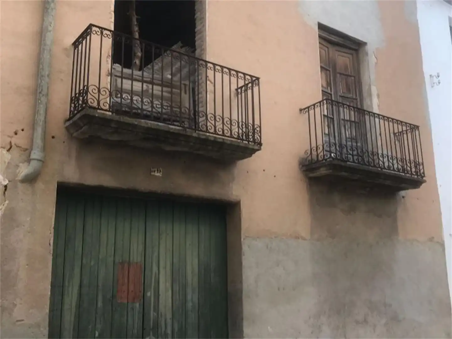 Casa adosada en venda a Carrer Francesc Macià, 30, Móra la Nova Vista exterior de Casa adosada en venda en Móra la Nova amb Jardí privat, Terrassa i Piscina