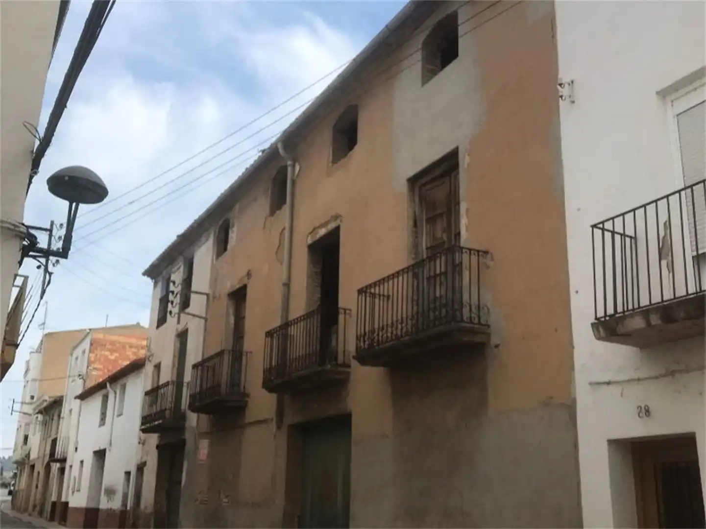 Casa adosada en venda a Carrer Francesc Macià, 30, Móra la Nova Vista exterior de Casa adosada en venda en Móra la Nova amb Jardí privat, Terrassa i Piscina