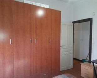 Bedroom of Flat to share in Sabiñánigo  with Heating, Parquet flooring and Terrace