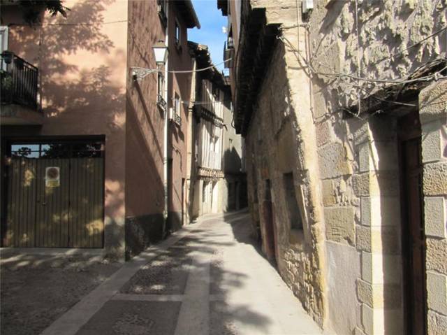 Casa adosada en Venta en Calle Abajo en Molina de Aragón