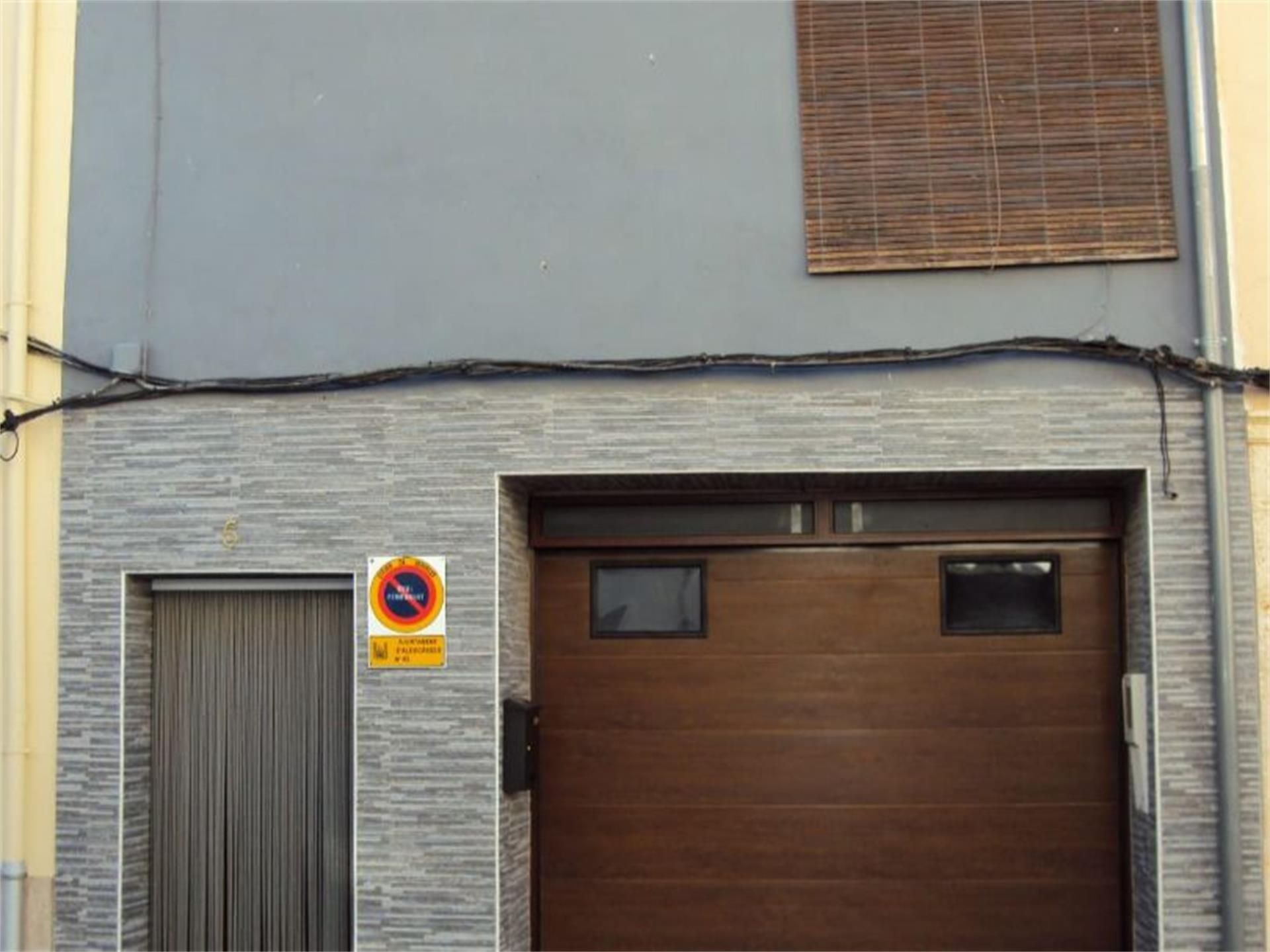 Vista exterior de Casa adosada en venda en Albocàsser amb Terrassa, Moblat i Forn