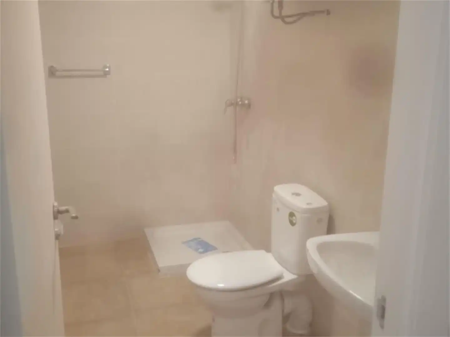 Bathroom of Industrial buildings for rent in Fraga