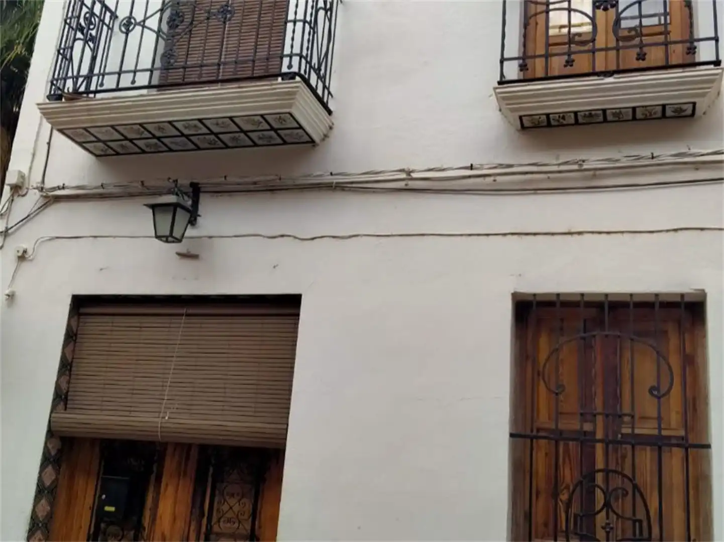 Casa adosada en venda a Plaza de la Iglesia, Benimuslem Vista exterior de Casa adosada en venda en Benimuslem amb Aire condicionat, Calefacció i Terrassa