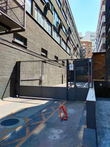 Garaje en Venta en Paseo de los Melancólicos en Palacio