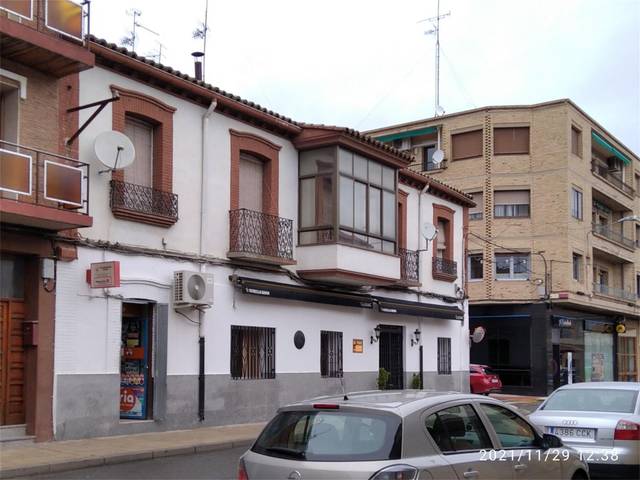 Local comercial en Alquiler en Calle Las Merindades, 18 en Castejón (Navarra)