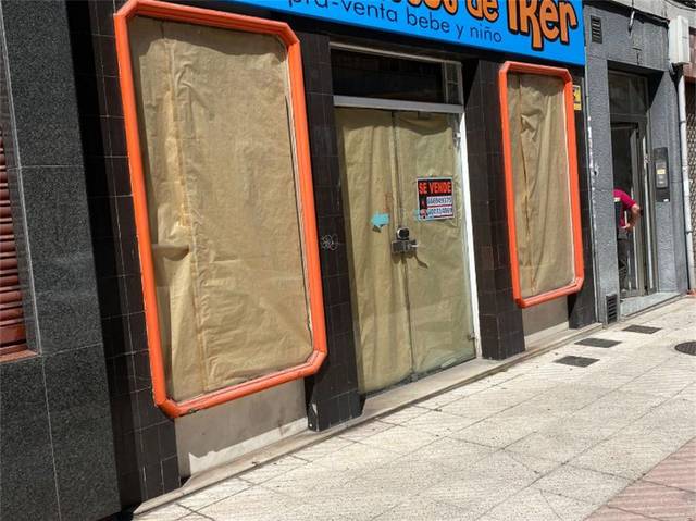 Local comercial en Venta en Calle Ramiro I en Vallobín