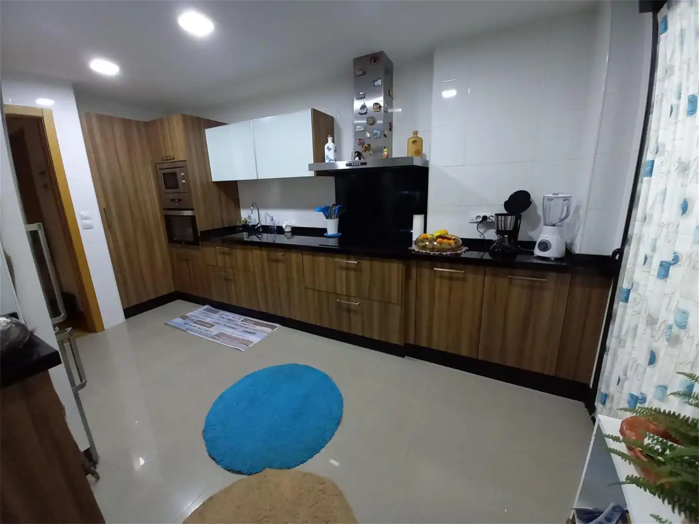 Duplexes for sale in Praza de Mariñamansa, Posío Kitchen of Duplexes for sale in Ourense Capital with Heating, Parquet flooring and Storage room
