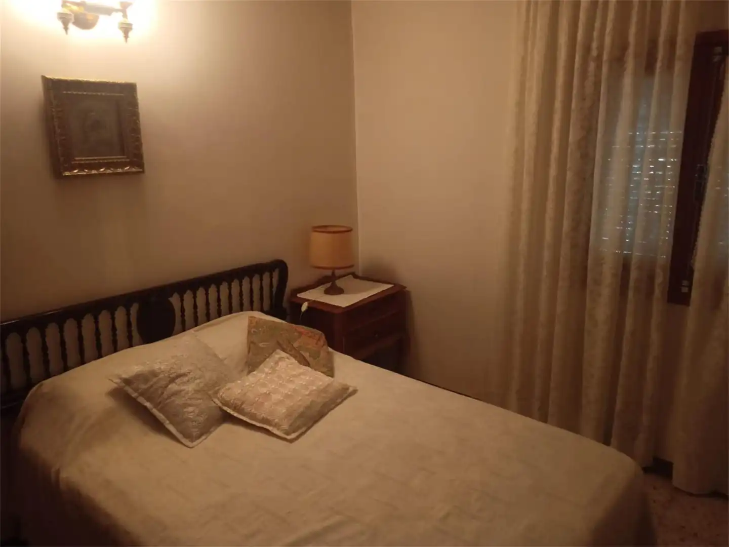 Habitación de Planta baja en venta en Rebollo