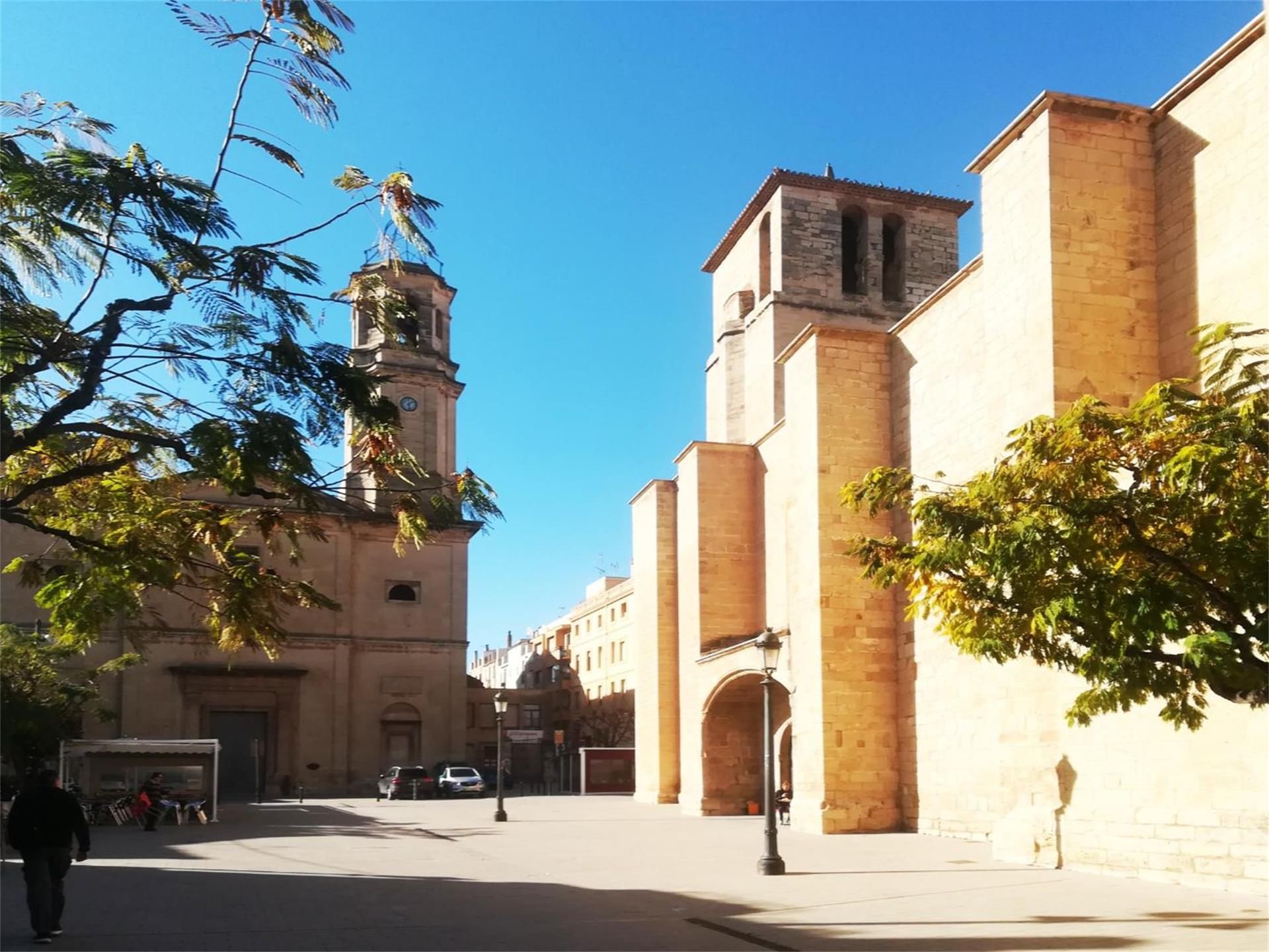 Vista exterior de Finca rústica en venda en L'Espluga de Francolí amb Balcó