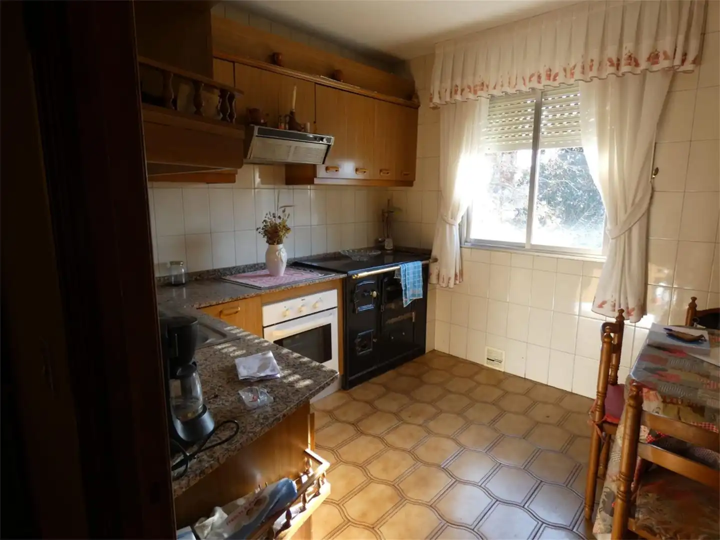 Kitchen of Houses for sale in Toral de los Vados