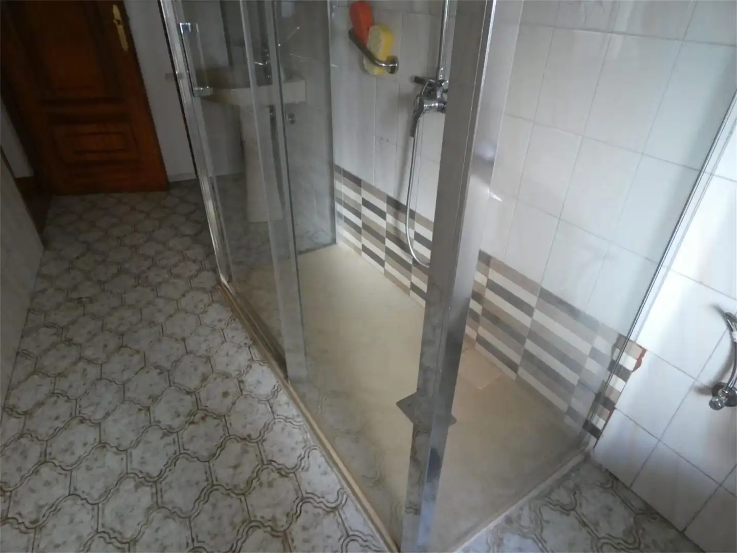 Bathroom of Houses for sale in Toral de los Vados