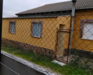 Exterior view of House or chalet for sale in Otero  with Heating, Private garden and Parquet flooring