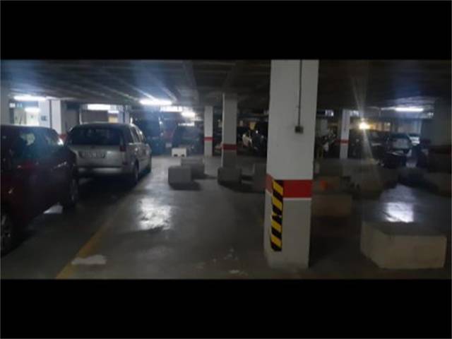 Garaje en Alquiler en Calle Ramón y Cajal en Ciudad Jardín