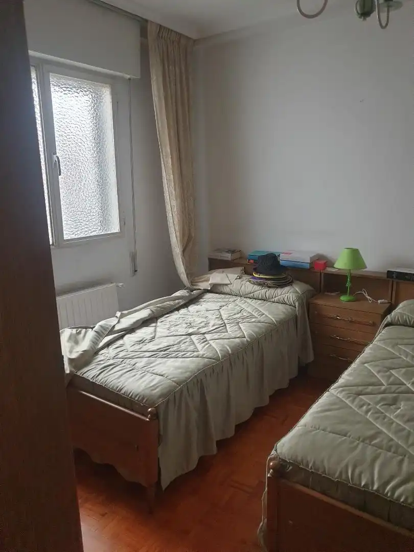 Wohnung zum Verkauf in Avenida Juliobriga, Campoo de Enmedio Schlafzimmer von Wohnung zum Verkauf in Campoo de Enmedio mit Heizung, Parkett und Abstellraum