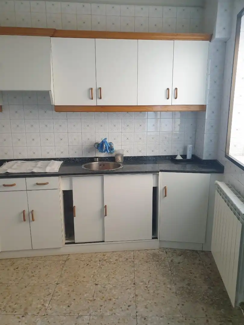 Wohnung zum Verkauf in Avenida Juliobriga, Campoo de Enmedio Küche von Wohnung zum Verkauf in Campoo de Enmedio mit Heizung, Parkett und Abstellraum