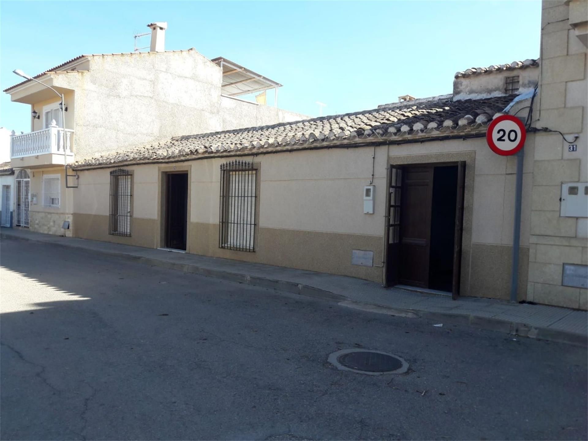 Vista exterior de Casa adosada en venda en Lorca