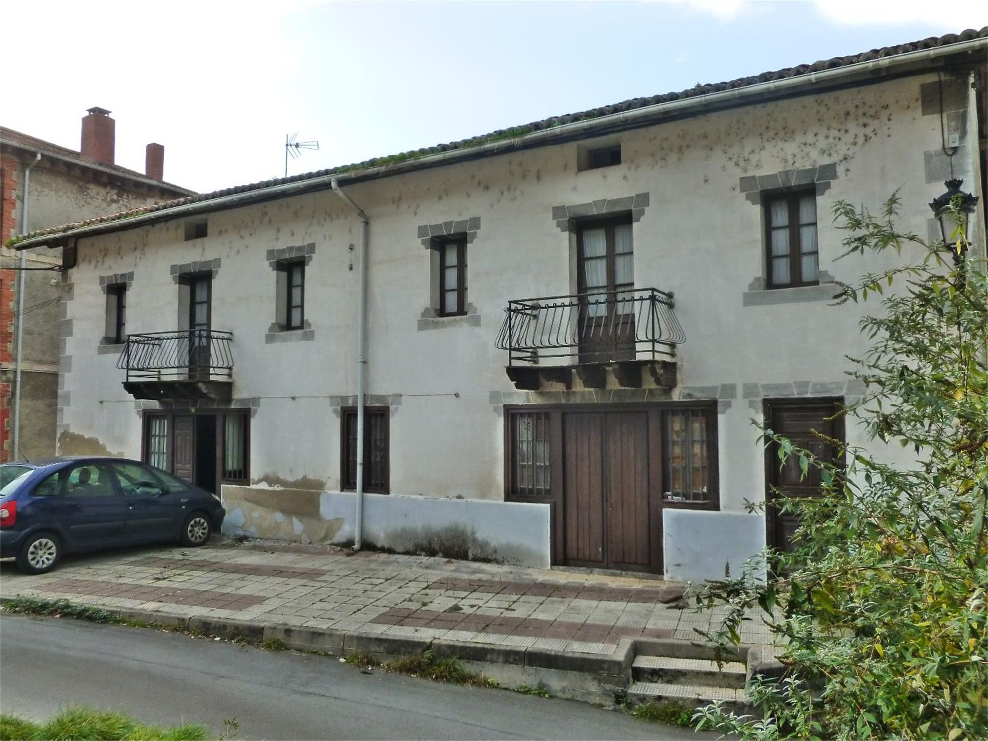 Exterior view of Single-family semi-detached for sale in Karrantza Harana / Valle de Carranza  with Private garden, Terrace and Storage room