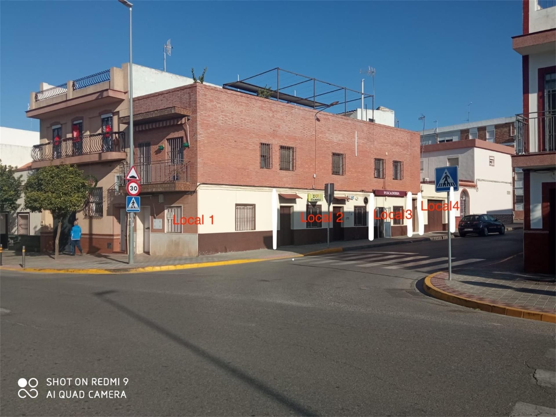 Vista exterior de Local en venda en Dos Hermanas