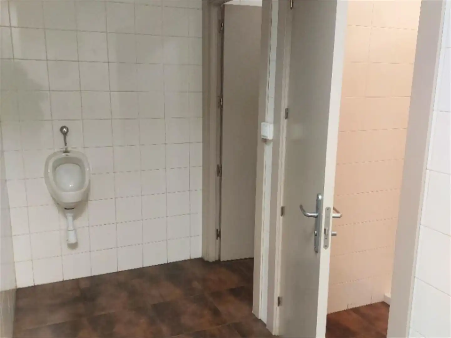 Local en venta en Barrio Arbuio, Alonsotegi Baño de Local en venta en Alonsotegi