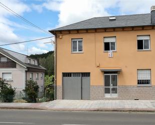 Exterior view of Single-family semi-detached for sale in Bembibre