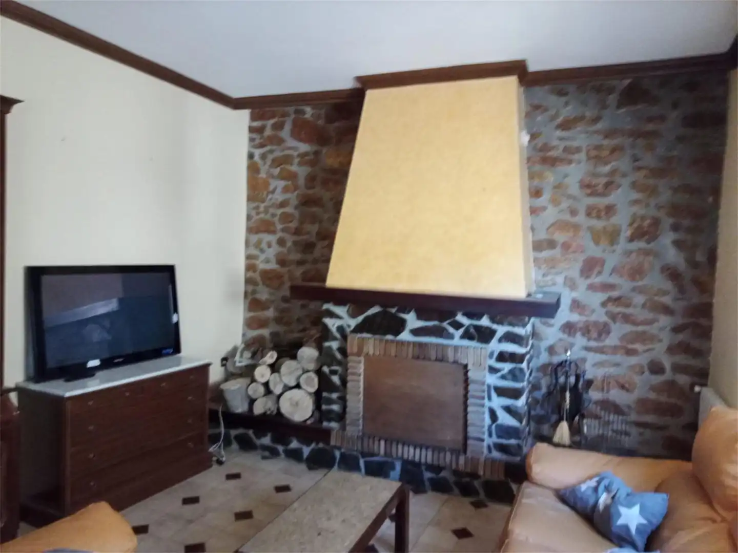 Casa o chalet en venta en Carrer la Font, Juncosa Sala de estar de Casa o chalet en venta en Juncosa con Aire acondicionado y Balcón