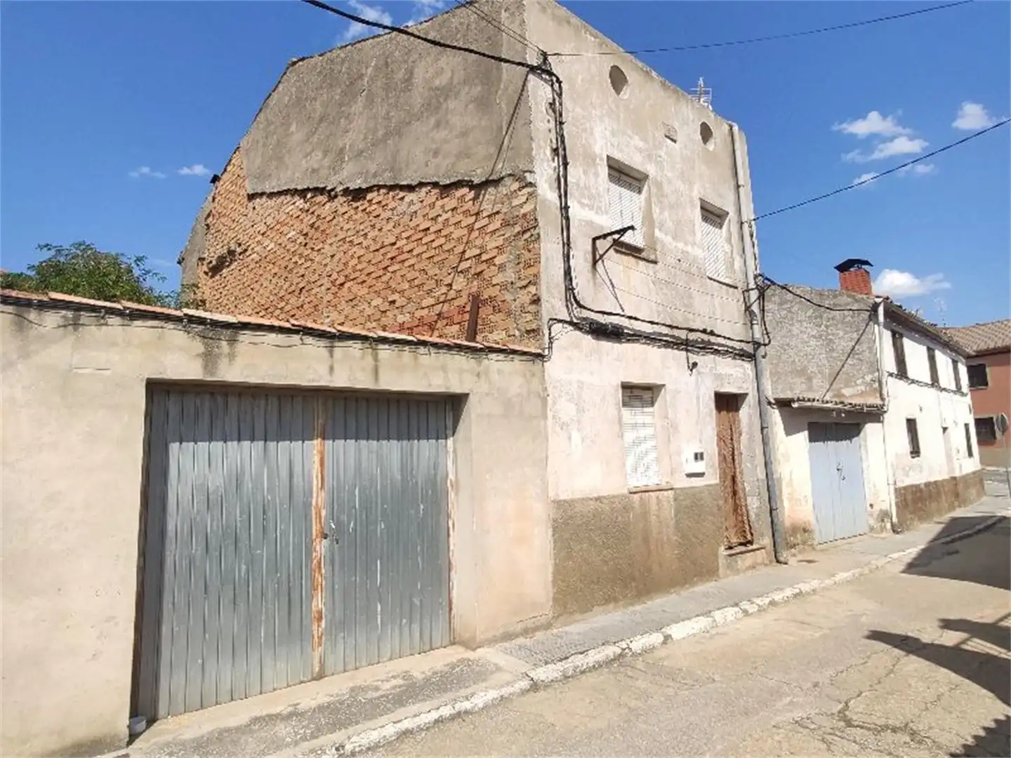 Casa adosada en venta en Travesía del Mesón, Quintanas de Gormaz Vista exterior de Casa adosada en venta en Quintanas de Gormaz
