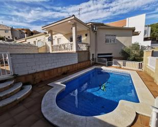 Piscina de Casa adosada en venda en Calafell amb Aire condicionat, Terrassa i Piscina