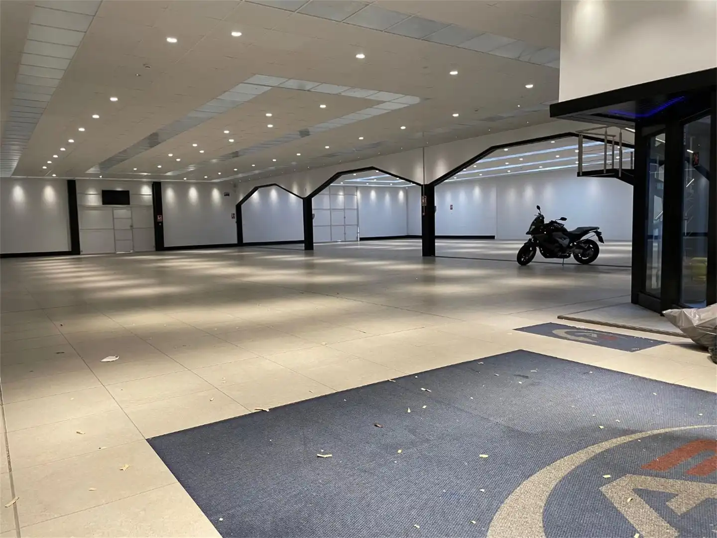 Nau industrial de lloguer a Calle Juan de la Cierva, 59, Villafontana - Estoril I Nau industrial de lloguer en Móstoles
