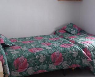 Dormitori de Casa adosada en venda en Segura de la Sierra