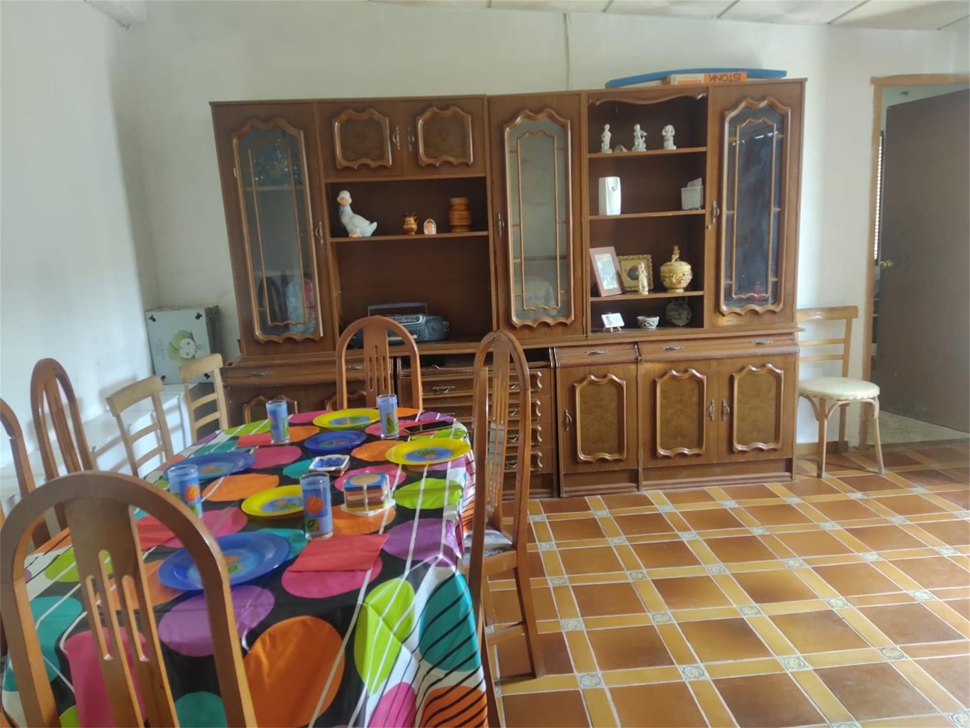 Finca rústica en venda a Carretera Santa Eulalia, Úbeda Menjador de Finca rústica en venda en Úbeda amb Traster