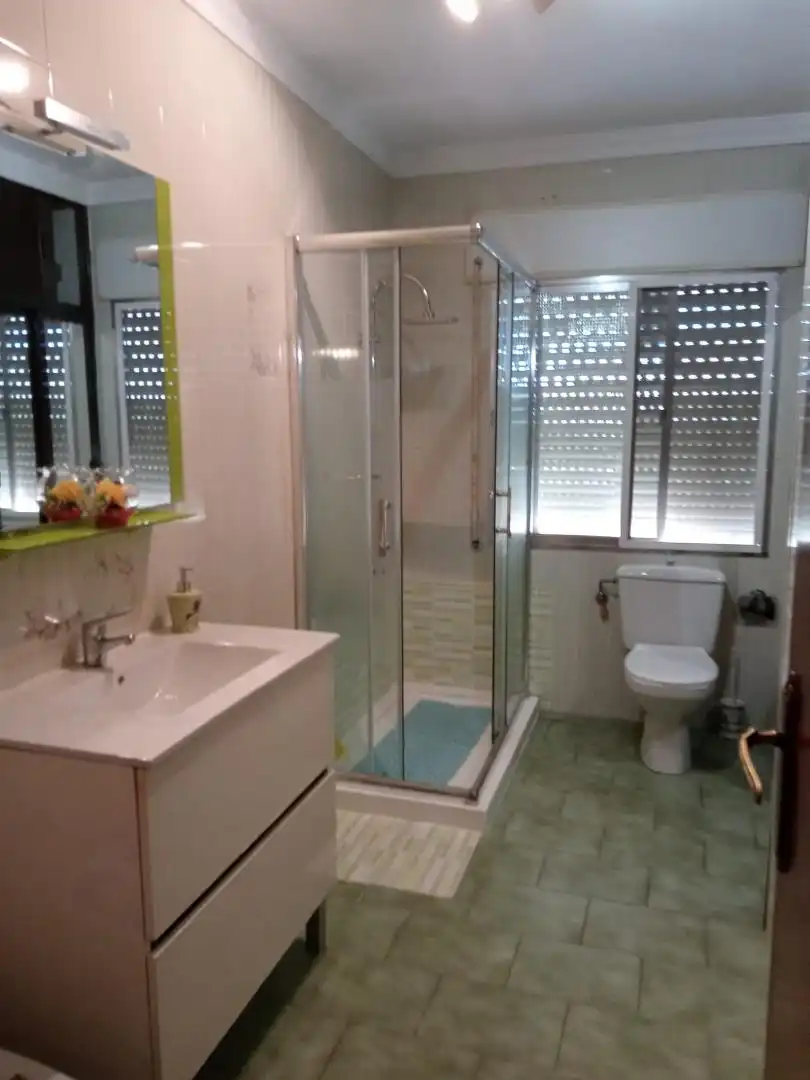 Baño de Piso en venta en Torrecillas de la Tiesa con Aire acondicionado, Calefacción y Terraza
