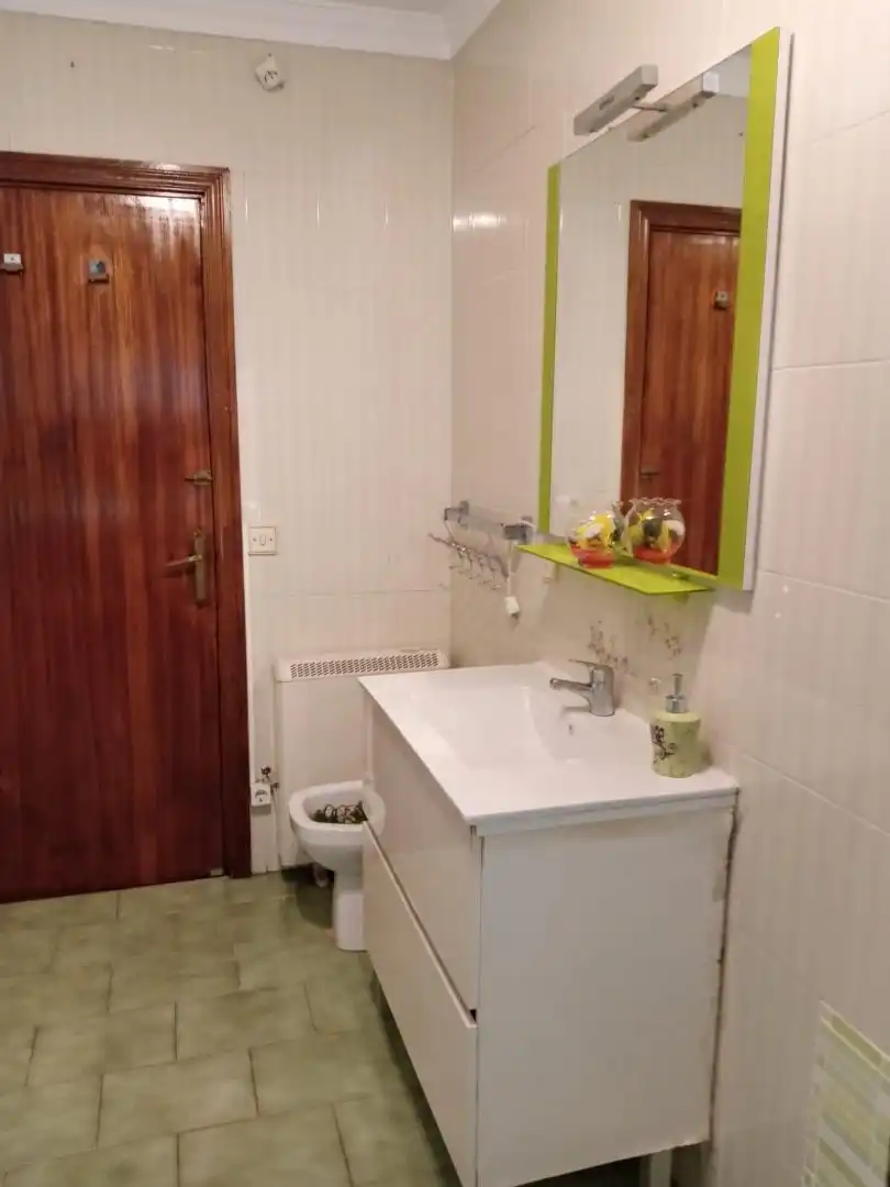 Baño de Piso en venta en Torrecillas de la Tiesa con Aire acondicionado, Calefacción y Terraza