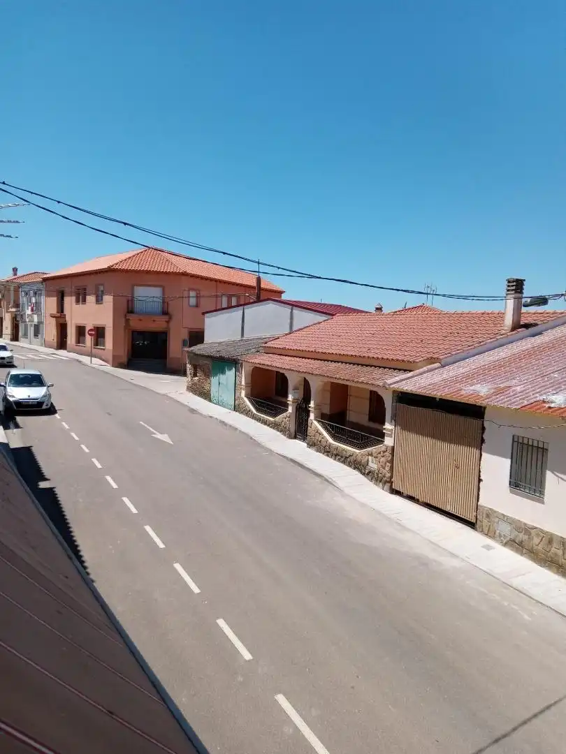 Vista exterior de Piso en venta en Torrecillas de la Tiesa con Aire acondicionado, Calefacción y Terraza