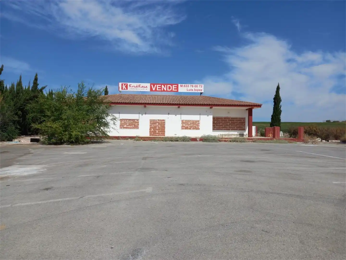 Exterior view of Office for sale in Las Cabezas de San Juan