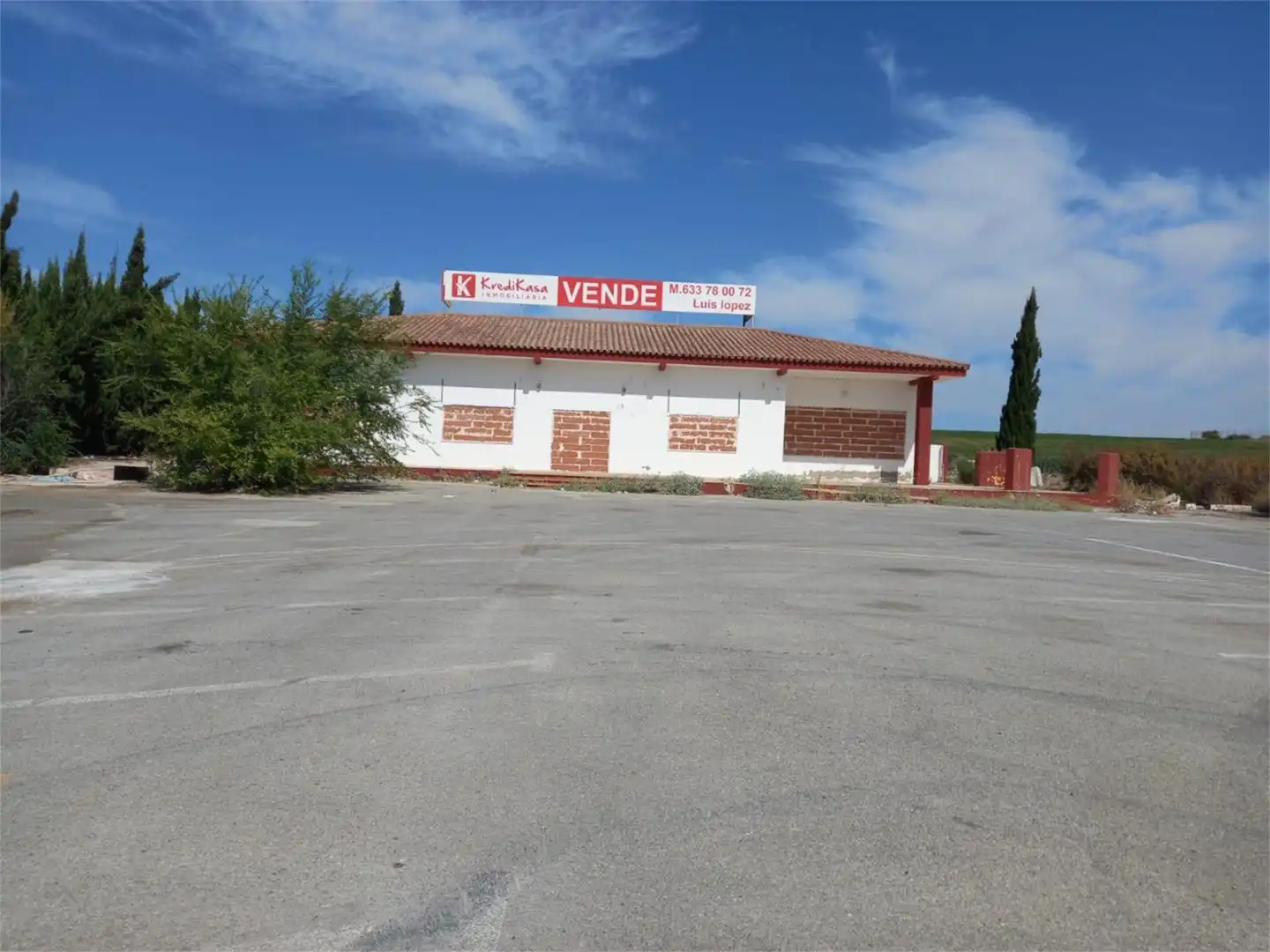 Exterior view of Office for sale in Las Cabezas de San Juan