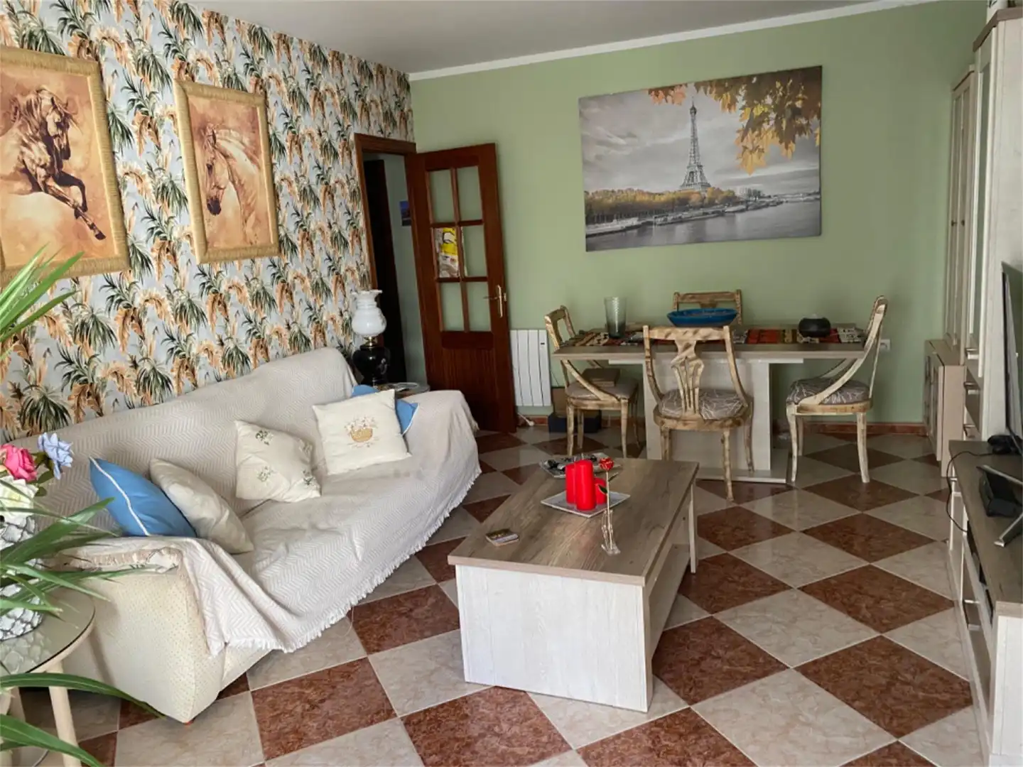 Piso en venta en Calle Llanillo, Canillas de Aceituno Sala de estar de Piso en venta en Canillas de Aceituno con Aire acondicionado