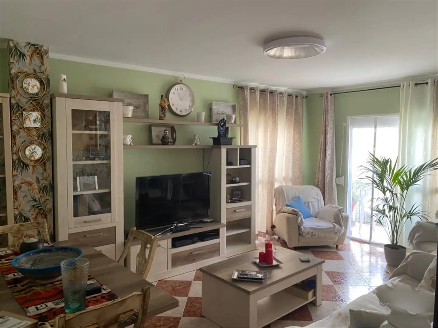 Piso en venta en Calle Llanillo, Canillas de Aceituno Sala de estar de Piso en venta en Canillas de Aceituno con Aire acondicionado