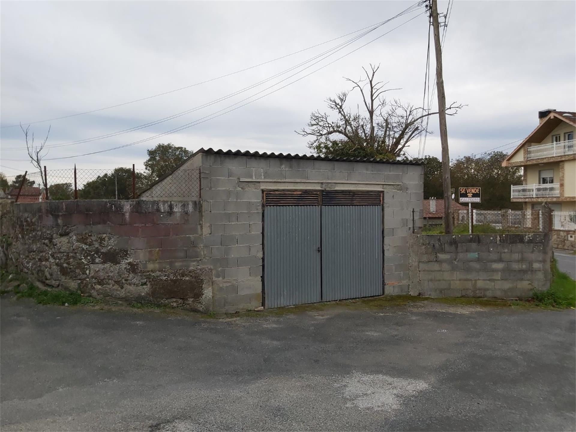 Exterior view of Constructible Land for sale in Esgos