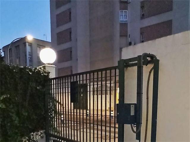 Garaje en Alquiler en Calle Cádiz en Divina Pastora - La Yeguada
